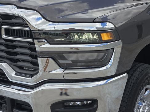 New 2026 RAM 2500 Tradesman AWD/4WD image 6