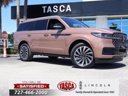 Used 2025 Lincoln Navigator Black Label AWD/4WD image 1