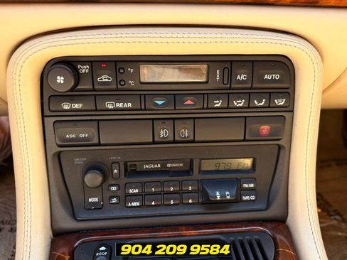 Used 1997 Jaguar XK8 Convertible RWD image 17