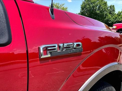 Used 2018 Ford F150 Lariat w/ Equipment Group 502A Luxury AWD/4WD image 11