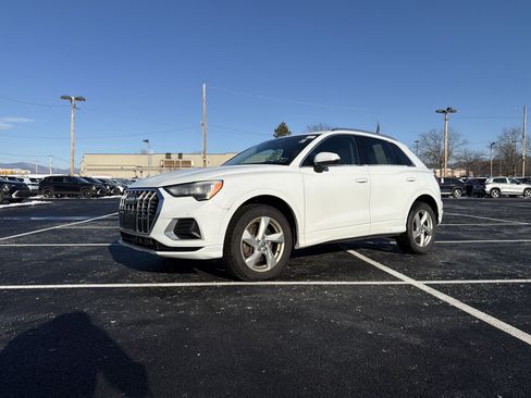 Used 2019 Audi Q3 2.0T Premium image 1