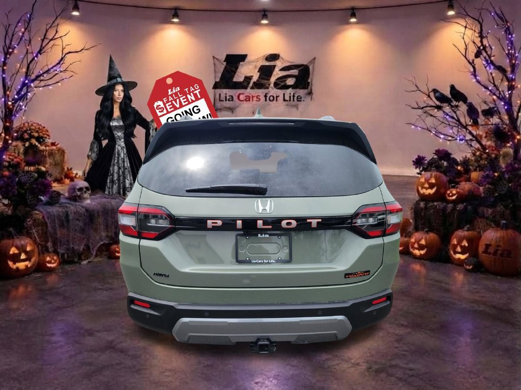 New 2026 Honda Pilot TrailSport image 7