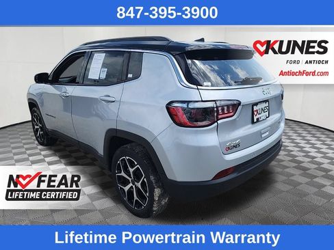 Used 2025 Jeep Compass Limited AWD/4WD image 4