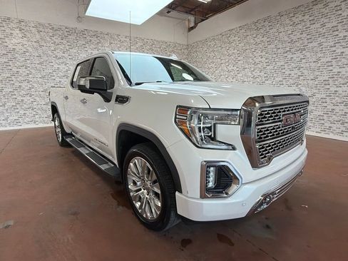 Used 2020 GMC Sierra 1500 Denali w/ Denali Premium Package AWD/4WD image 9