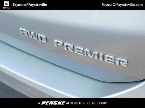 Used 2024 Chevrolet Equinox Premier image 9
