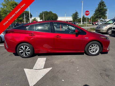 Used 2017 Toyota Prius Prime Advanced FWD image 5