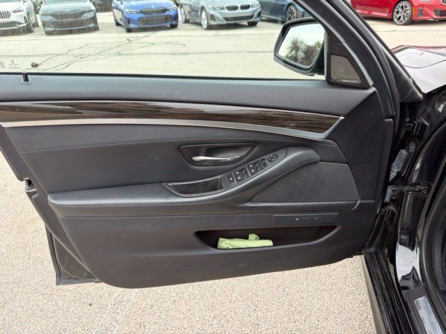 Used 2016 BMW 535i xDrive Sedan AWD/4WD image 13