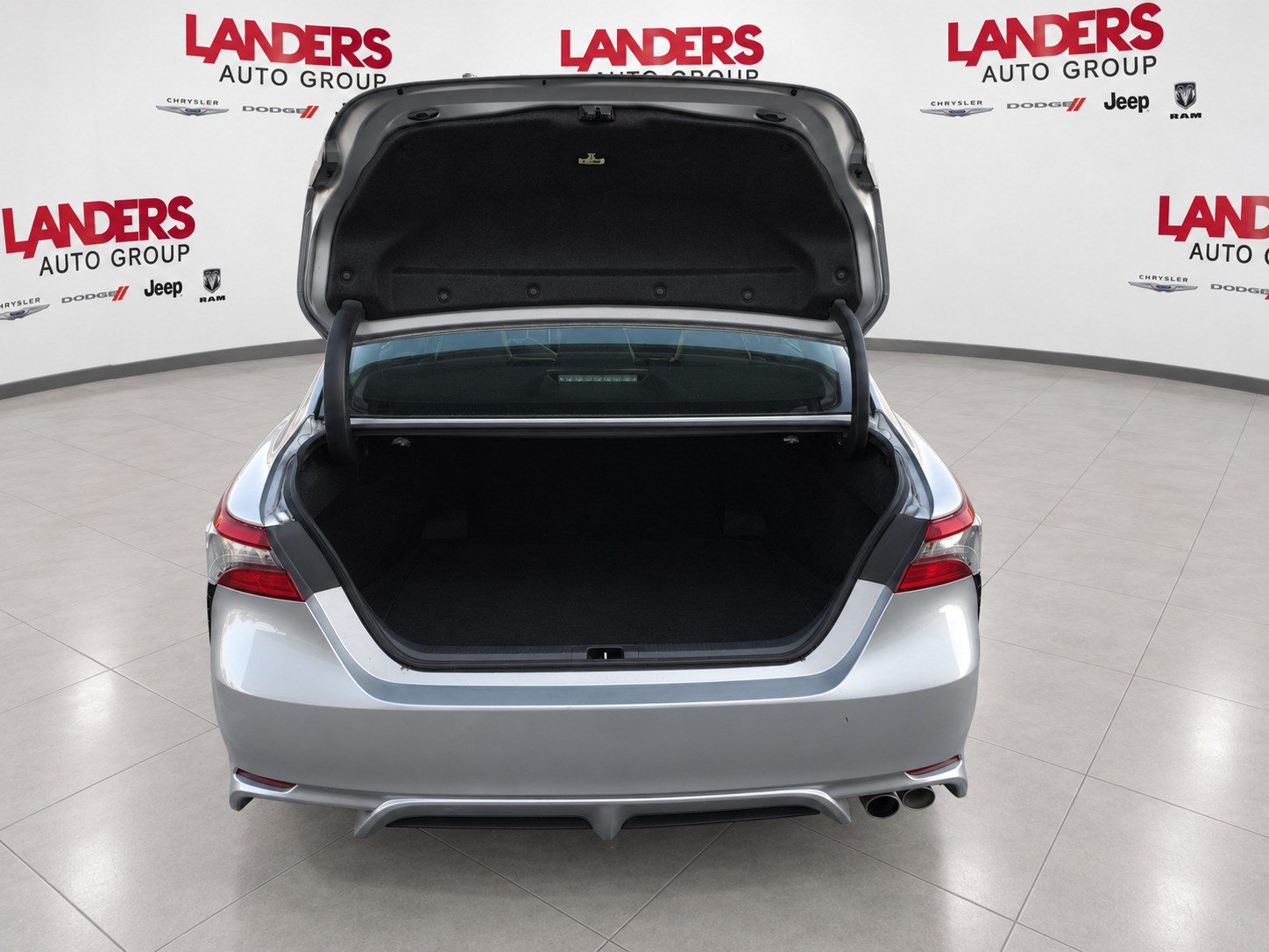 Used 2025 Nissan Altima 2.5 SV FWD image 9