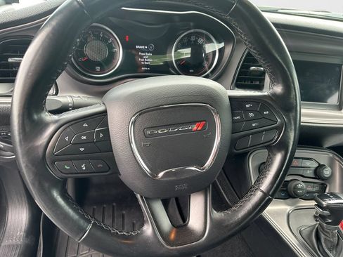 Certified 2023 Dodge Challenger SXT RWD image 17
