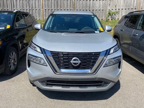 Used 2023 Nissan Rogue SV FWD image 8