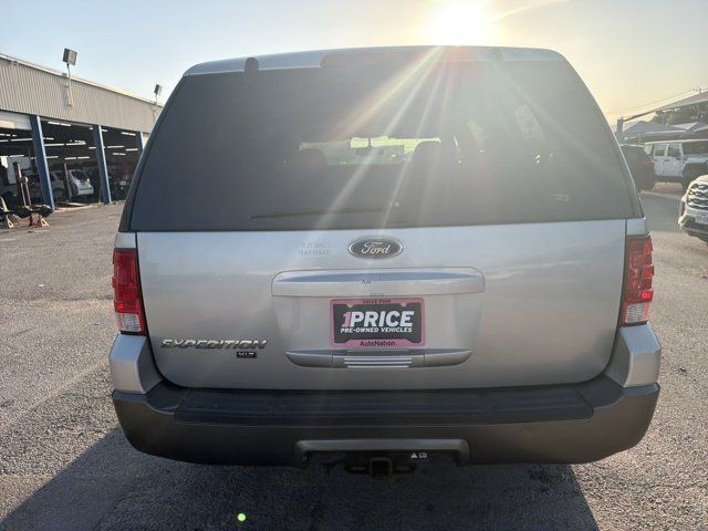 Used 2004 Ford Expedition XLT RWD image 4