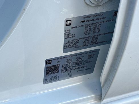 Used 2023 Chevrolet Silverado 1500 LT image 33