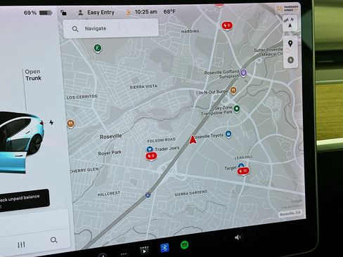 Used 2021 Tesla Model 3 Standard Range image 19