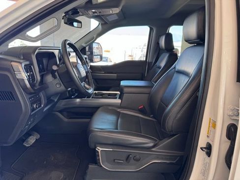 Used 2024 Ford F250 Lariat AWD/4WD image 9