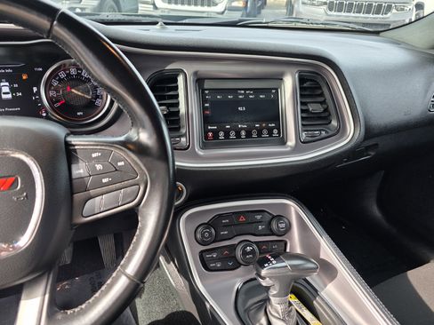 Certified 2022 Dodge Challenger SXT image 14