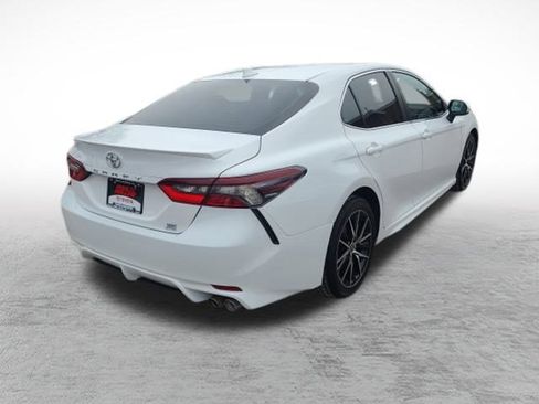 Used 2023 Toyota Camry SE image 8
