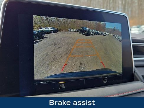 Used 2022 Chevrolet Tahoe RST AWD/4WD image 16