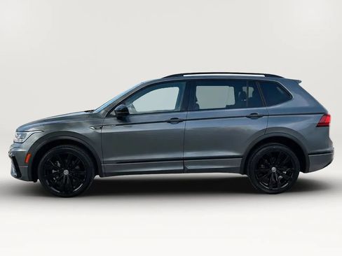 Used 2021 Volkswagen Tiguan SE R-Line AWD/4WD image 4