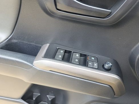 Used 2022 Toyota Tacoma SR5 image 34