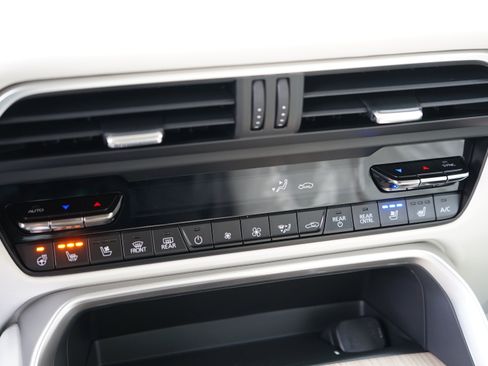 New 2026 MAZDA CX-90 Plug-In Hybrid w/ Premium Plus AWD/4WD image 19