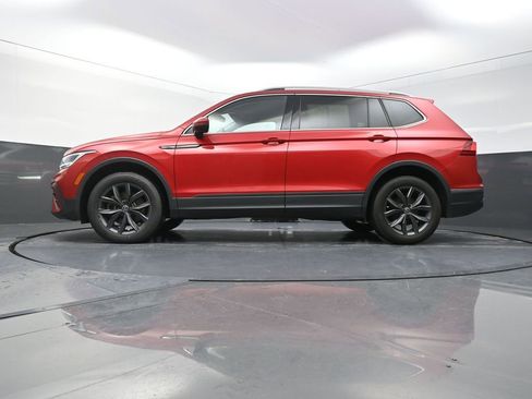 Used 2023 Volkswagen Tiguan SE FWD image 24
