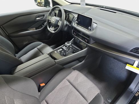 New 2026 Nissan Rogue SV FWD image 10