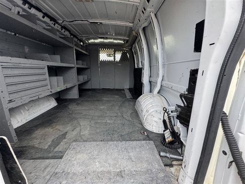 Used 2019 Chevrolet Express 3500 w/ Driver Convenience Package image 19