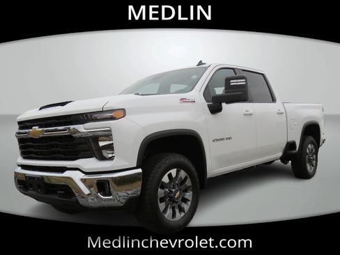 New 2026 Chevrolet Silverado 2500 LT image 3