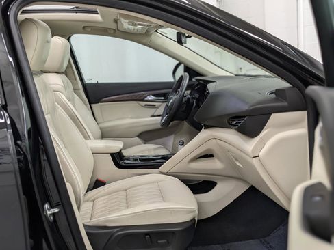 Used 2023 Buick Envision Avenir image 58