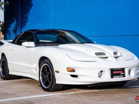 Used 2002 Pontiac Firebird Trans Am image 60