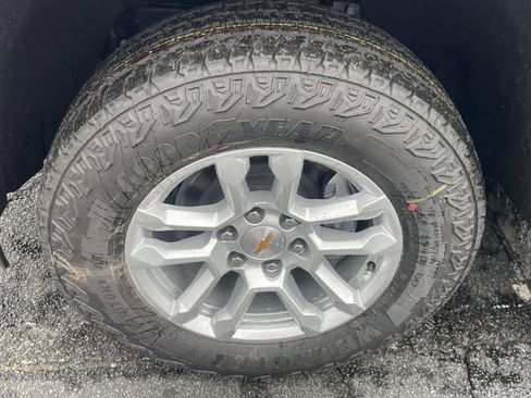 New 2026 Chevrolet Silverado 1500 LT w/ Z71 Off-Road Package image 7