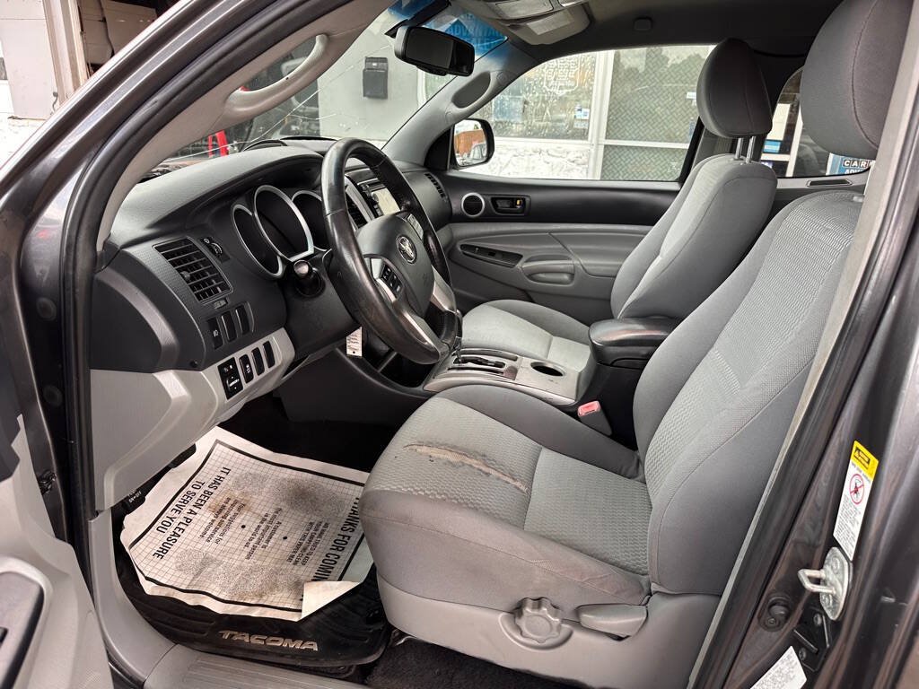 Used 2013 Toyota Tacoma PreRunner w/ SR5 Pkg RWD image 15