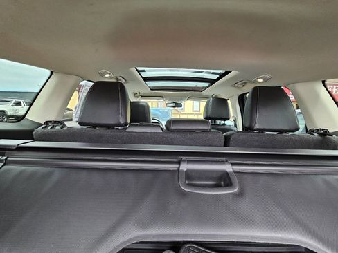 Used 2017 Ford Escape Titanium AWD/4WD image 21