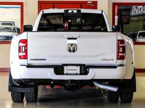 Used 2024 RAM 3500 Laramie w/ Towing Technology Group image 11
