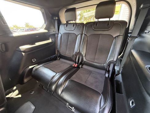 Used 2023 Jeep Grand Cherokee L Laredo RWD image 22