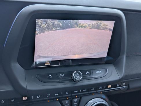 Used 2021 Chevrolet Camaro ZL1 RWD image 10