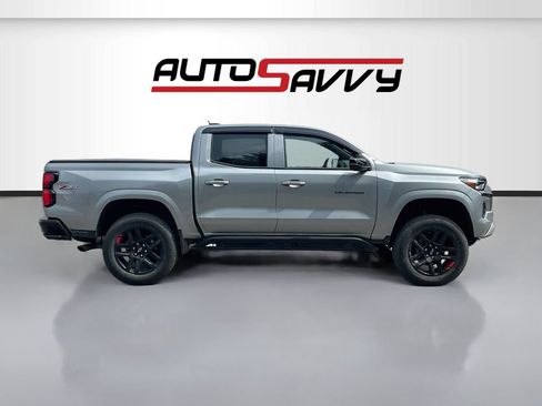 Used 2023 Chevrolet Colorado Z71 w/ Z71 Convenience Package 2 AWD/4WD image 8