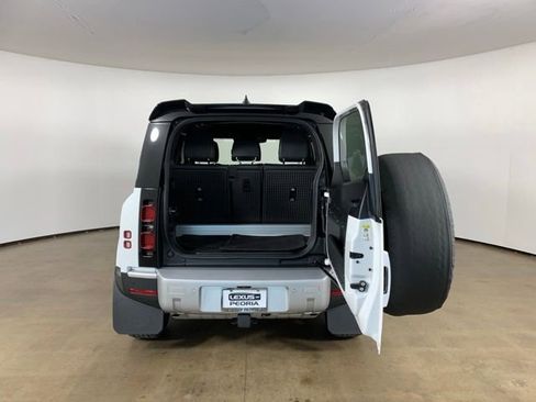 Used 2022 Land Rover Defender 90 S AWD/4WD image 12