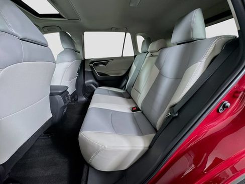 Certified 2022 Toyota RAV4 XLE Premium AWD/4WD image 27