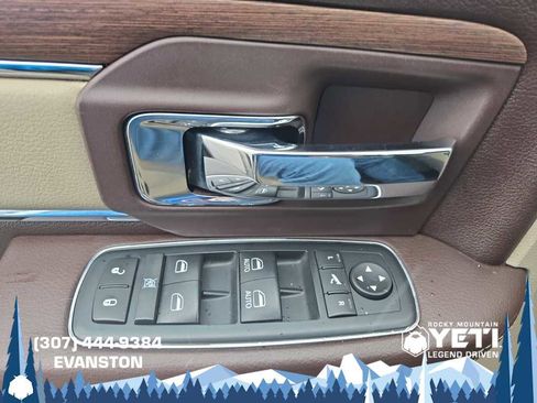 Used 2017 RAM 2500 Laramie w/ Convenience Group image 33