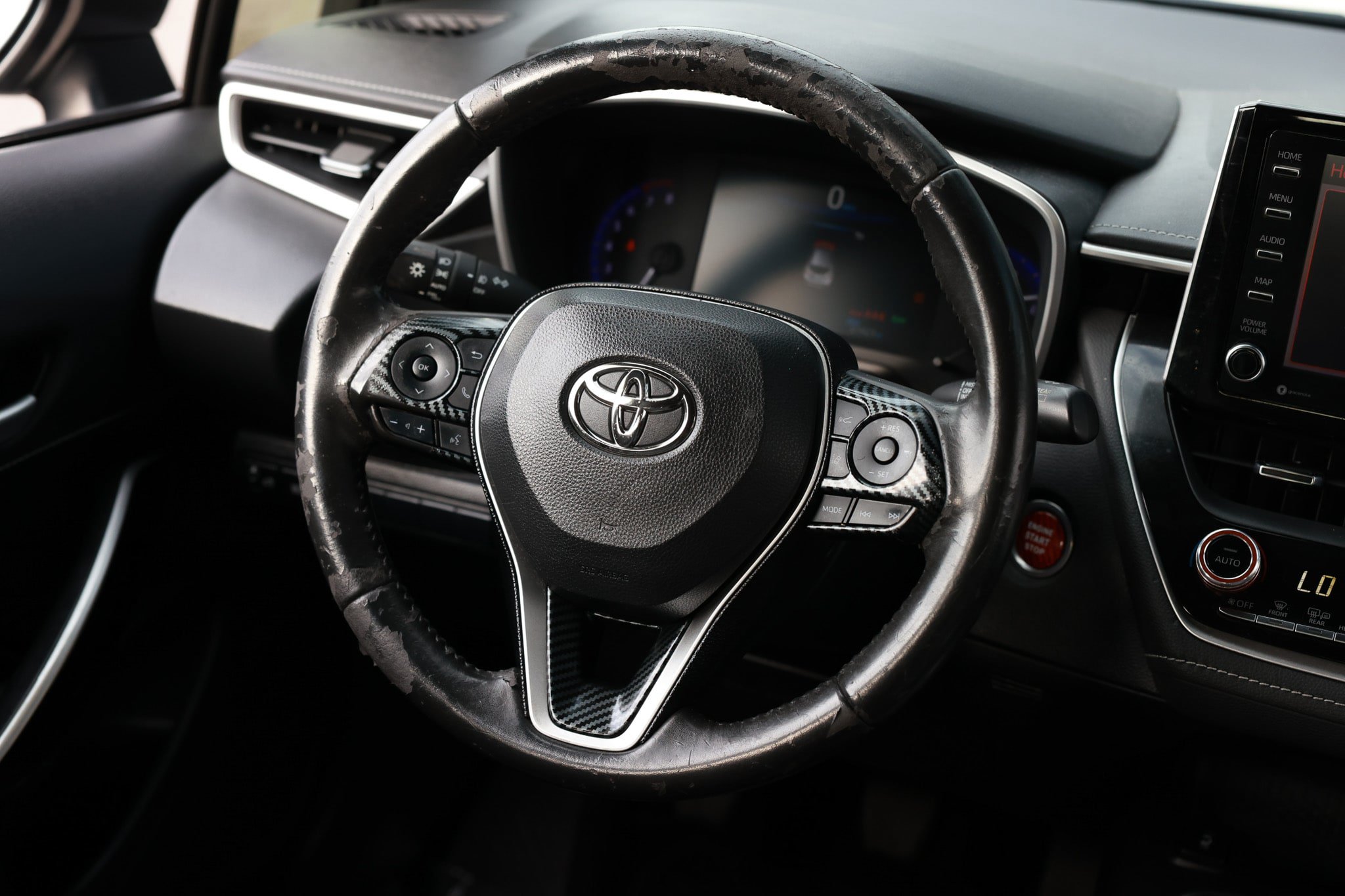 Used 2021 Toyota Corolla XSE FWD image 35