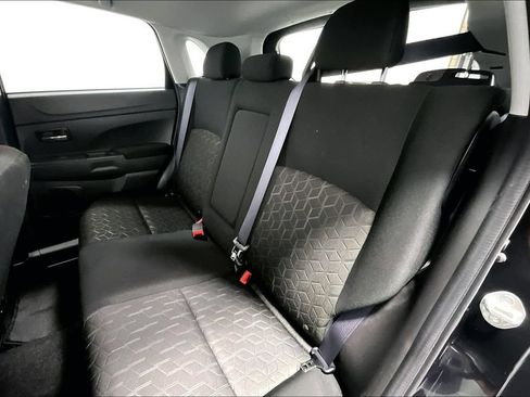 Used 2025 Mitsubishi Outlander Sport AWD image 32