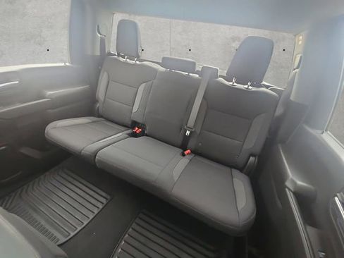 Used 2025 Chevrolet Silverado 2500 Custom w/ Custom Value Package image 22