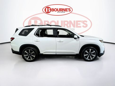 Used 2023 Honda Pilot Elite image 14