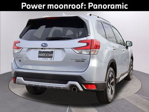 Used 2023 Subaru Forester Touring image 8