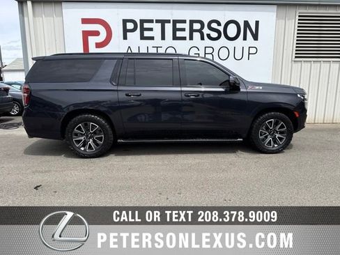 Used 2022 Chevrolet Suburban Z71 w/ Z71 Off-Road Package AWD/4WD image 3