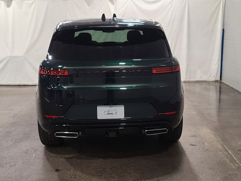 New 2026 Land Rover Range Rover Sport Dynamic SE image 8