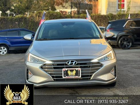 Used 2020 Hyundai Elantra Limited w/ Cargo Package (C1) image 2