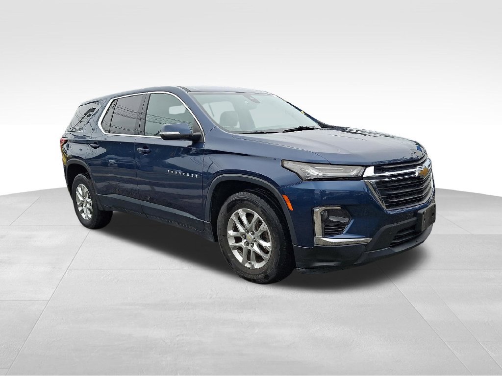 Used 2023 Chevrolet Traverse LS w/ Safety Package AWD/4WD image 1