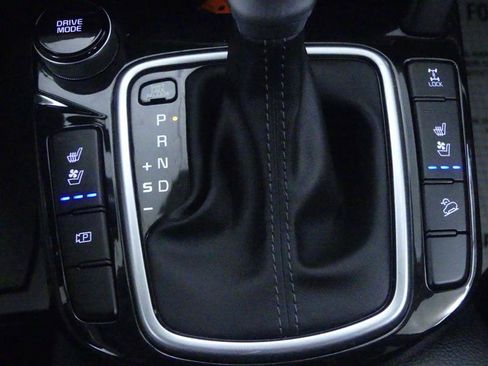 Used 2024 Kia Seltos SX w/ SX Sunroof Package AWD/4WD image 16